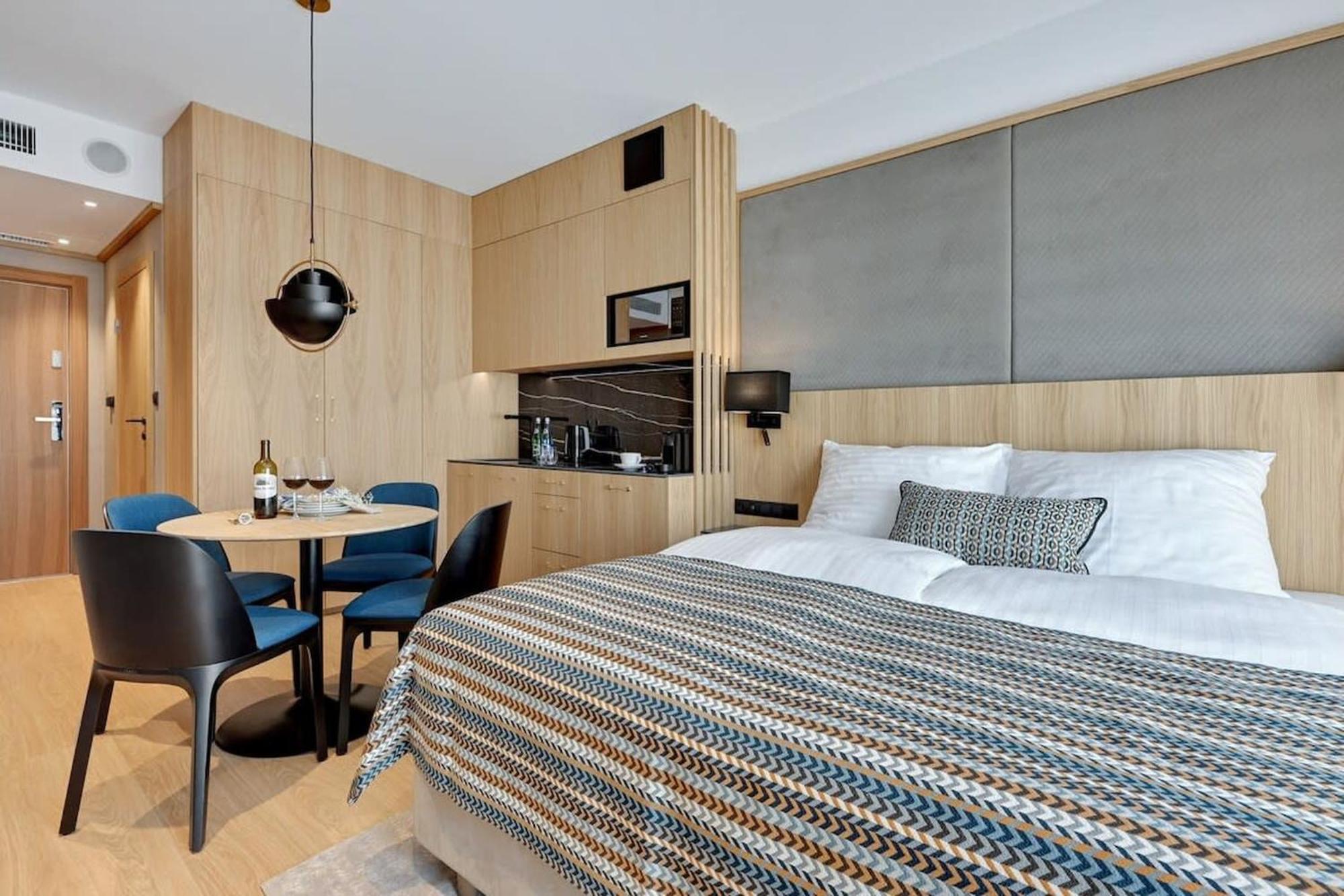 Deo Plaza - Apartamenty W Sercu Gdanska By Rent Like Home Esterno foto